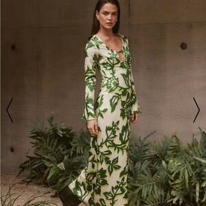 NWT Seven wonders exclusive print mirage maxi dress